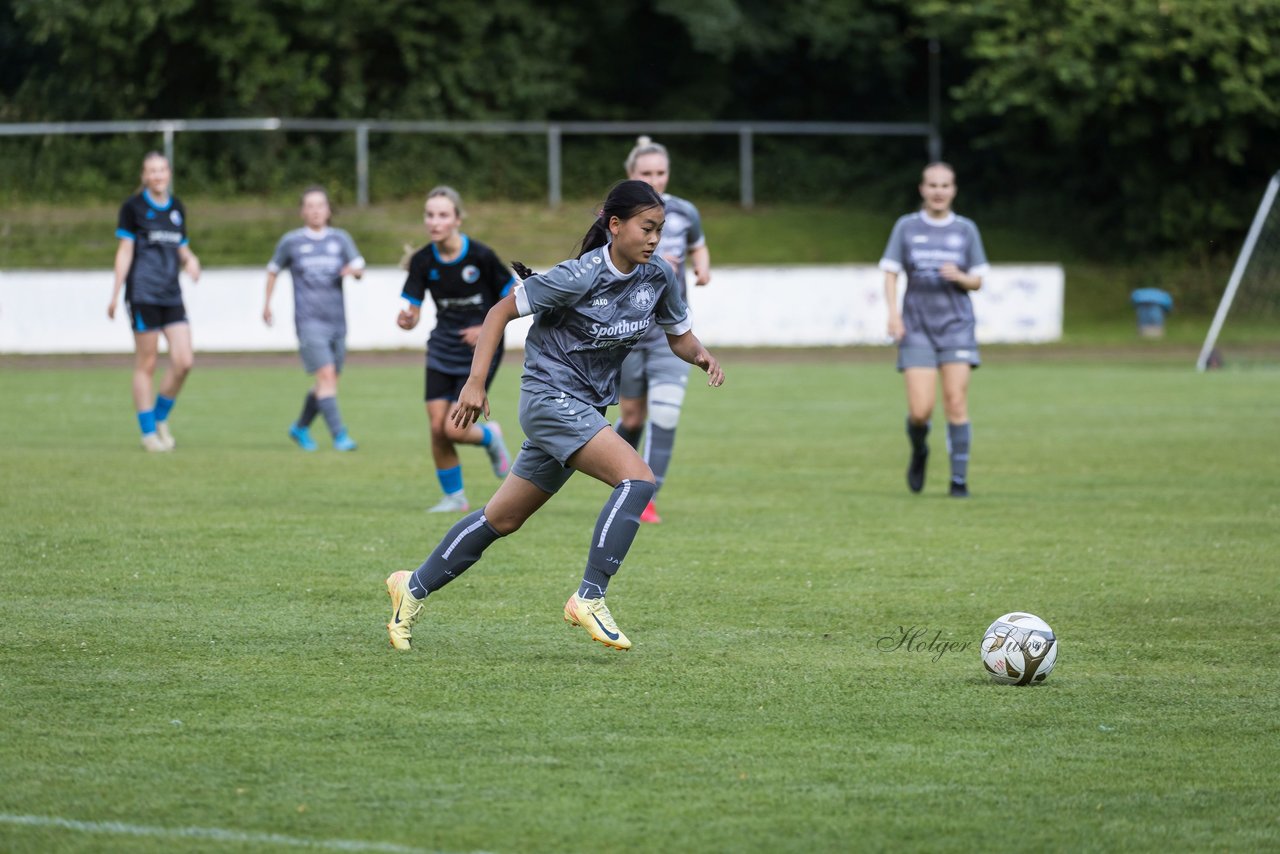 Bild 105 - Loewinnen Cup